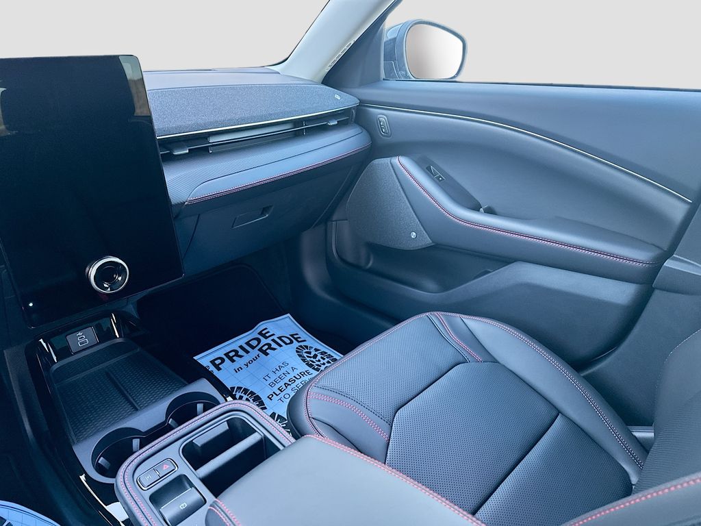 2026 Ford Mustang Mach-E Premium - Photo 25