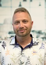 Staff member Derrick Hughes from ID_d1de92