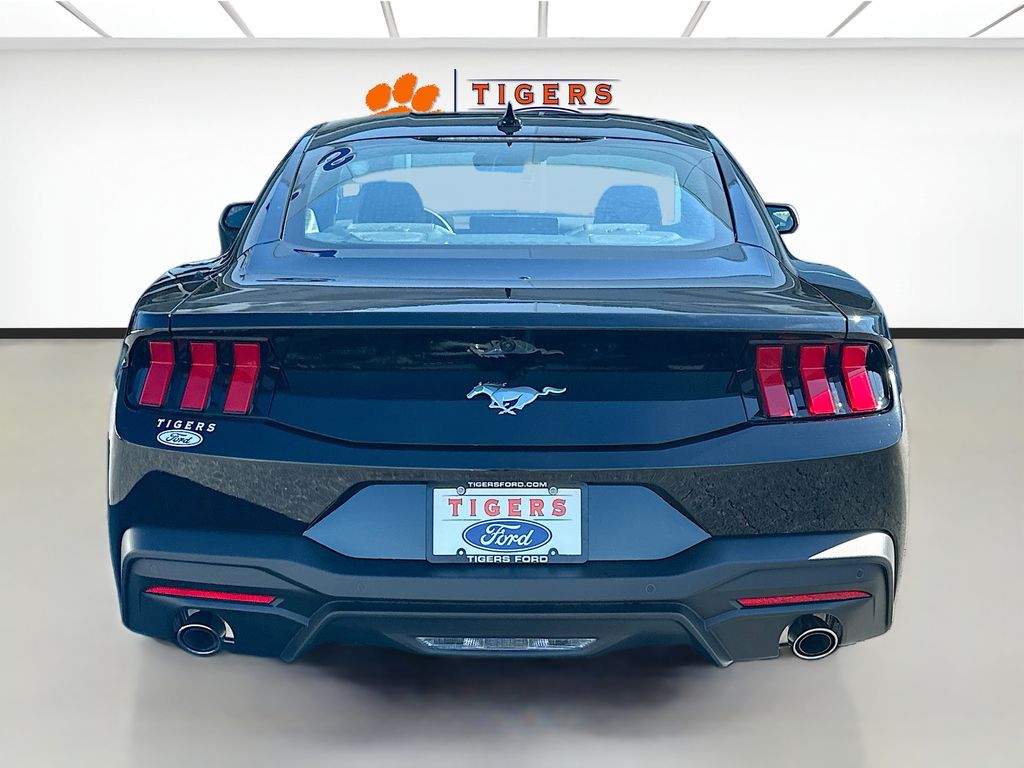 2026 Ford Mustang EcoBoost Fastback - Photo 6