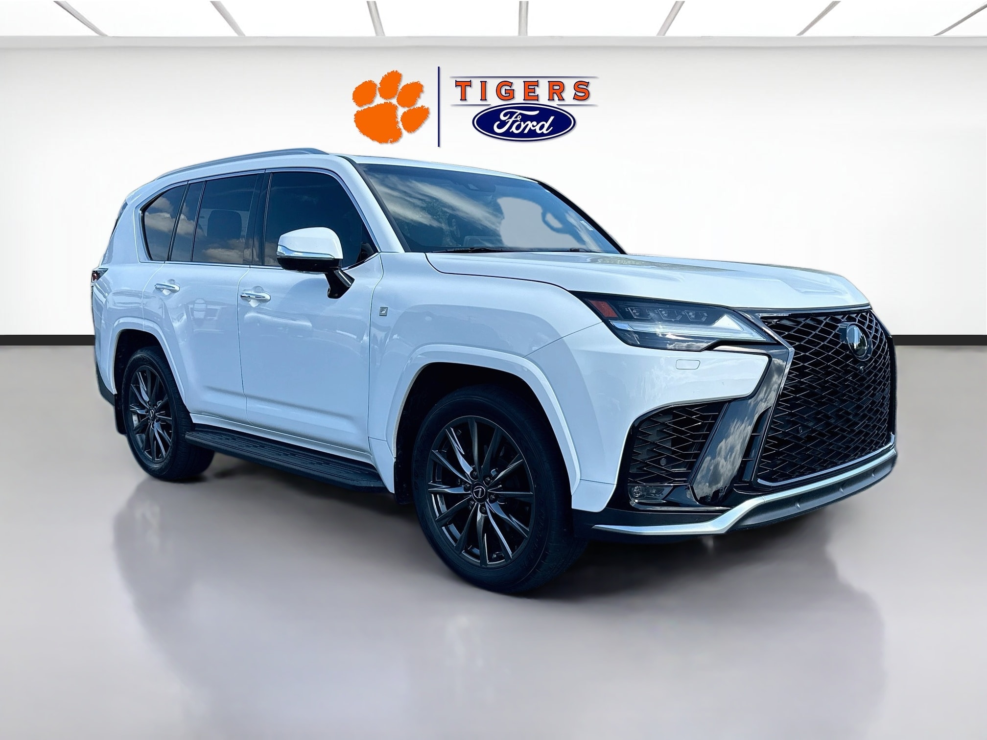 2024 Lexus LX