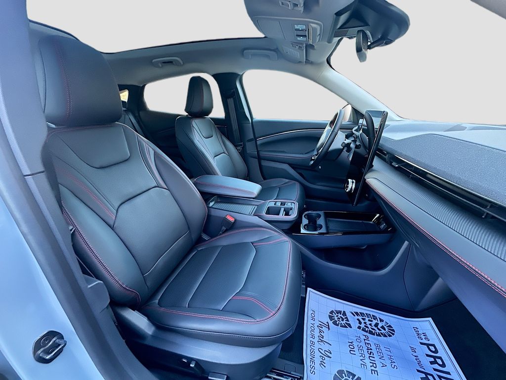 2026 Ford Mustang Mach-E Premium - Photo 30