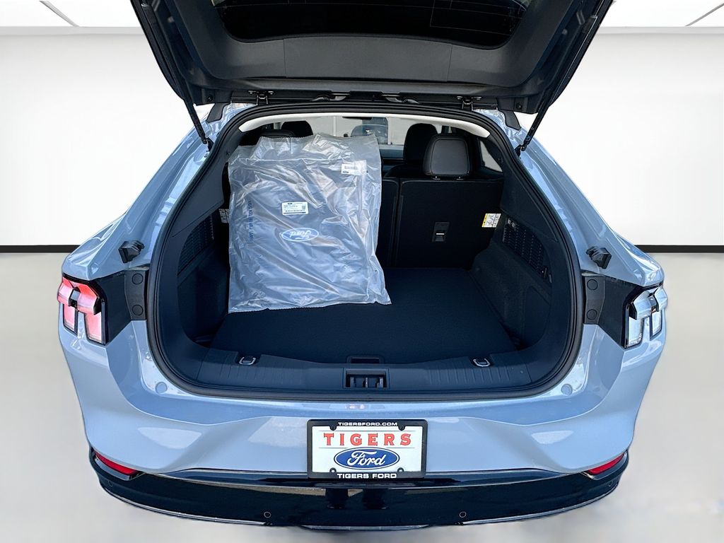 2026 Ford Mustang Mach-E Premium - Photo 28