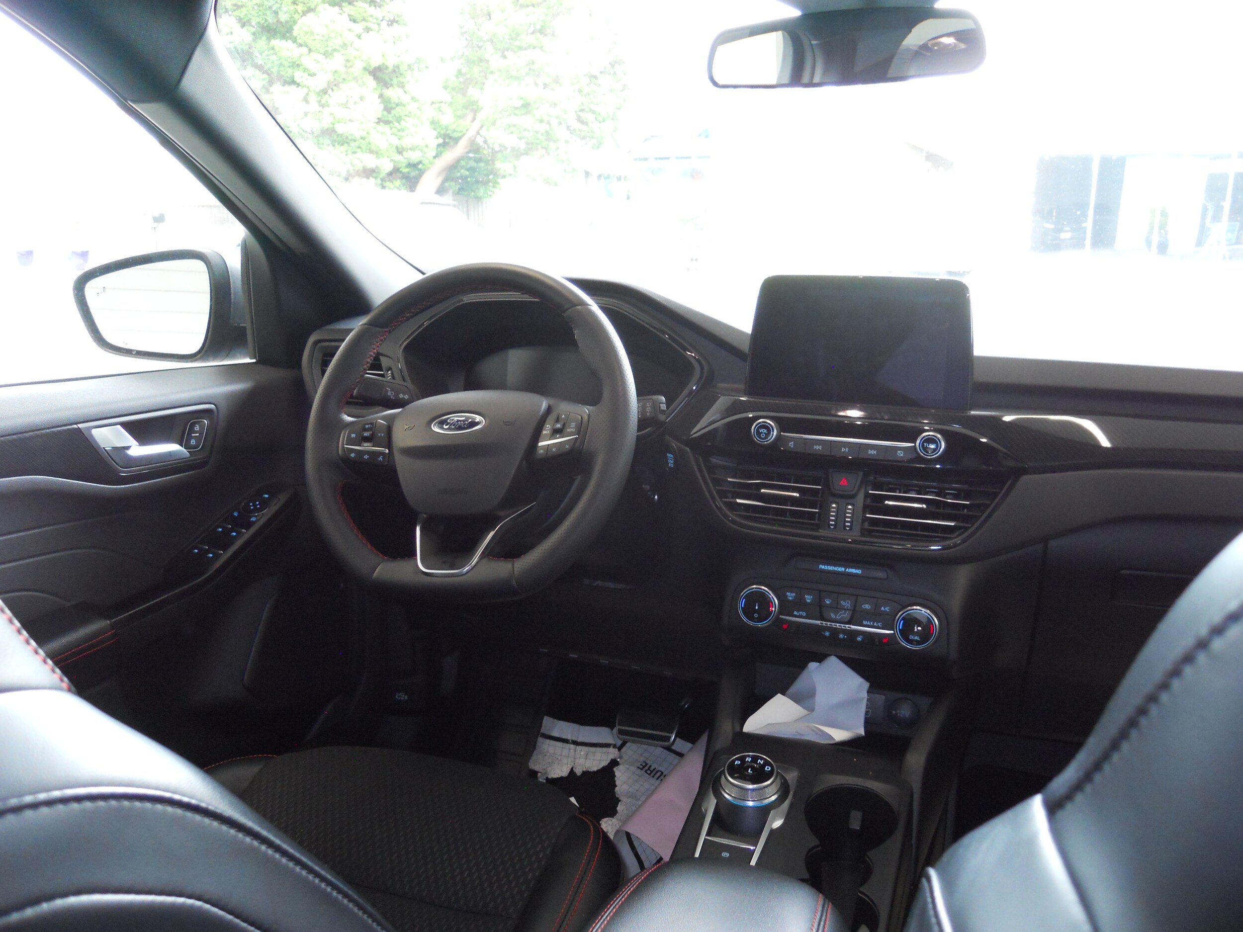 2024 Ford Escape ST-Line photo 3