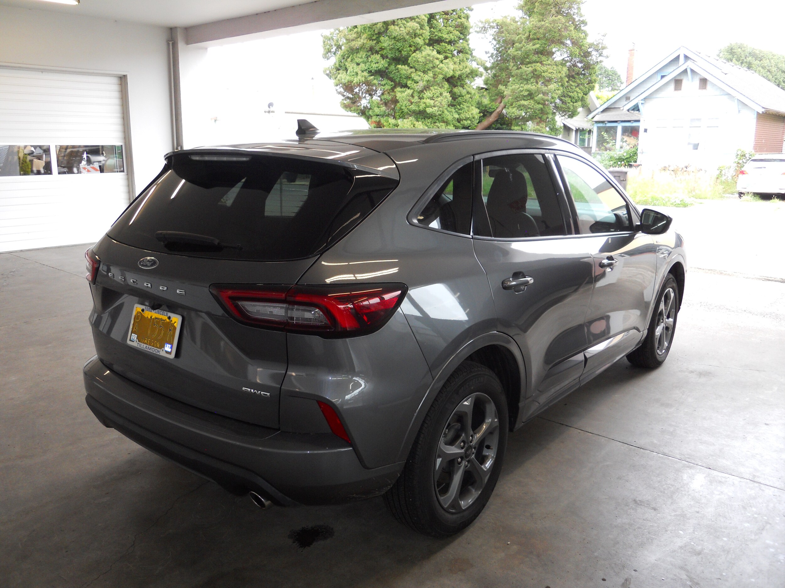 2024 Ford Escape ST-Line photo 2