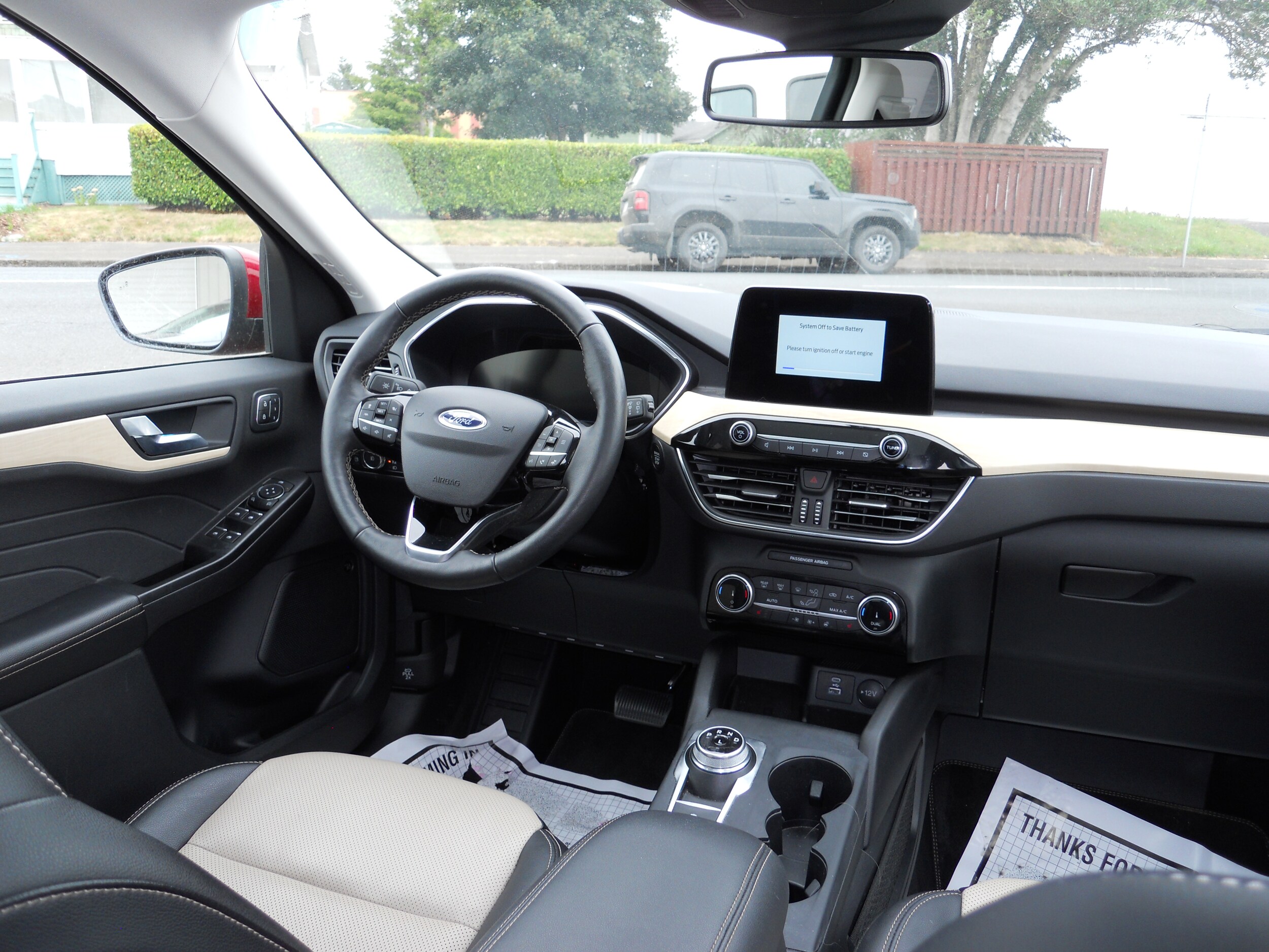 2022 Ford Escape Titanium Hybrid photo 3