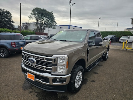 2026 Ford Super Duty F-350 SRW Truck Crew Cab