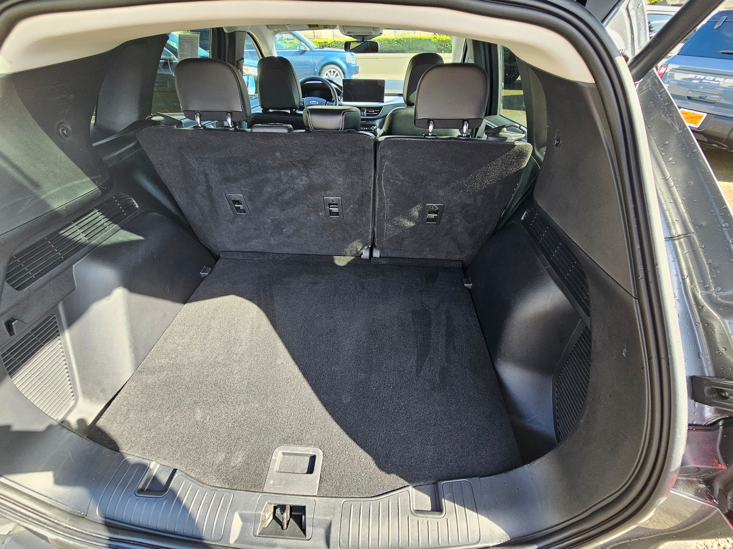 2025 Ford Escape Platinum - Photo 11