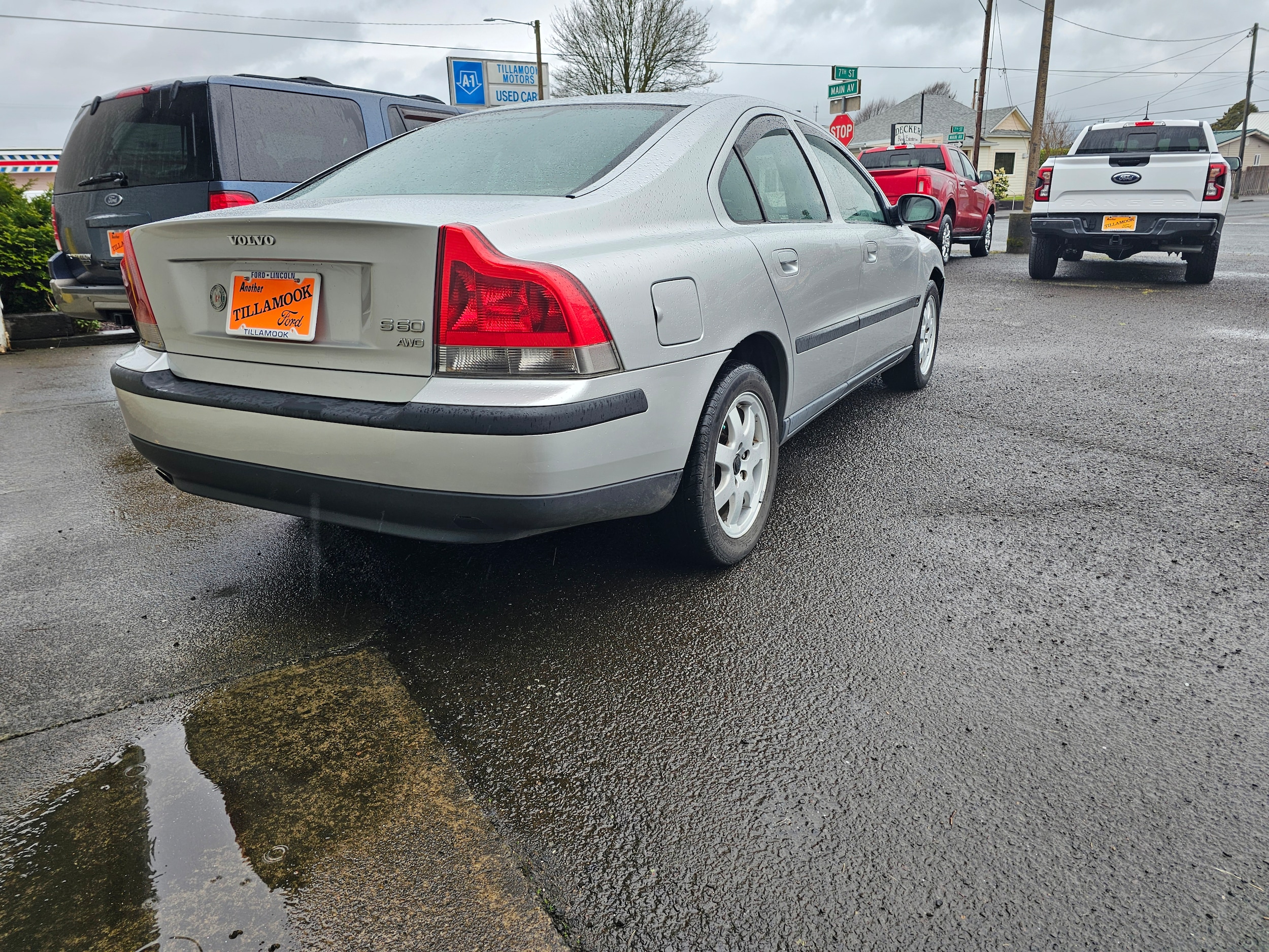 Used 2002 Volvo S60 2.4T with VIN YV1RH58D022153385 for sale in Tillamook, OR