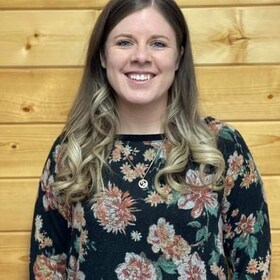 Staff member Chrissy from ID_3248d4