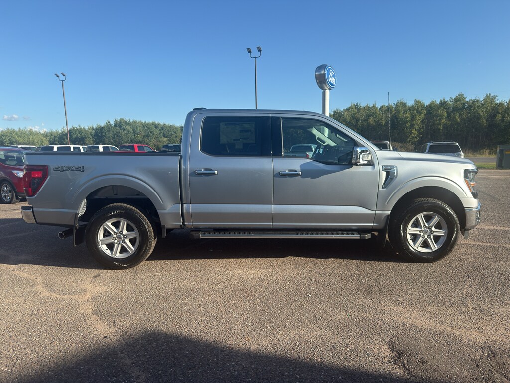 2025 Ford F-150 XLT photo 4