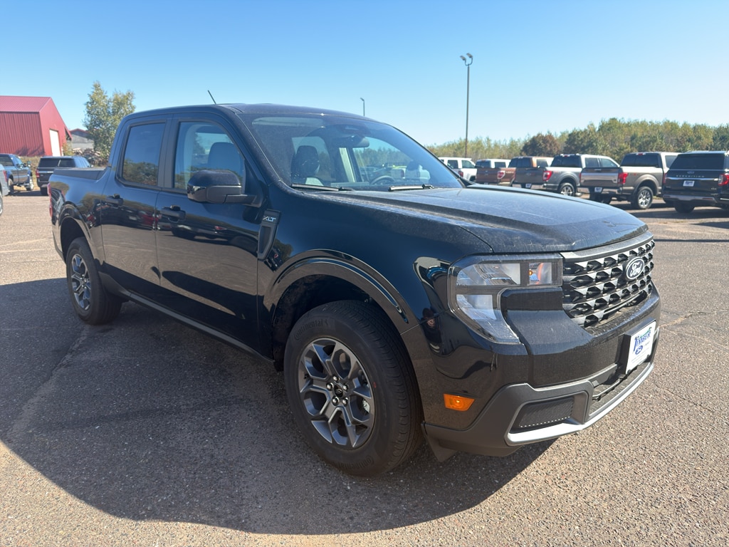 2025 Ford Maverick XLT photo 2