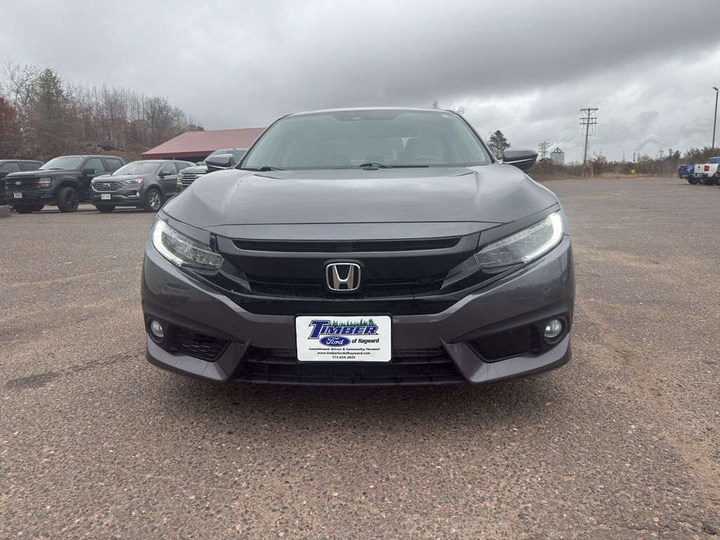 Used 2017 Honda Civic Touring with VIN 19XFC1F98HE033134 for sale in Hayward, WI