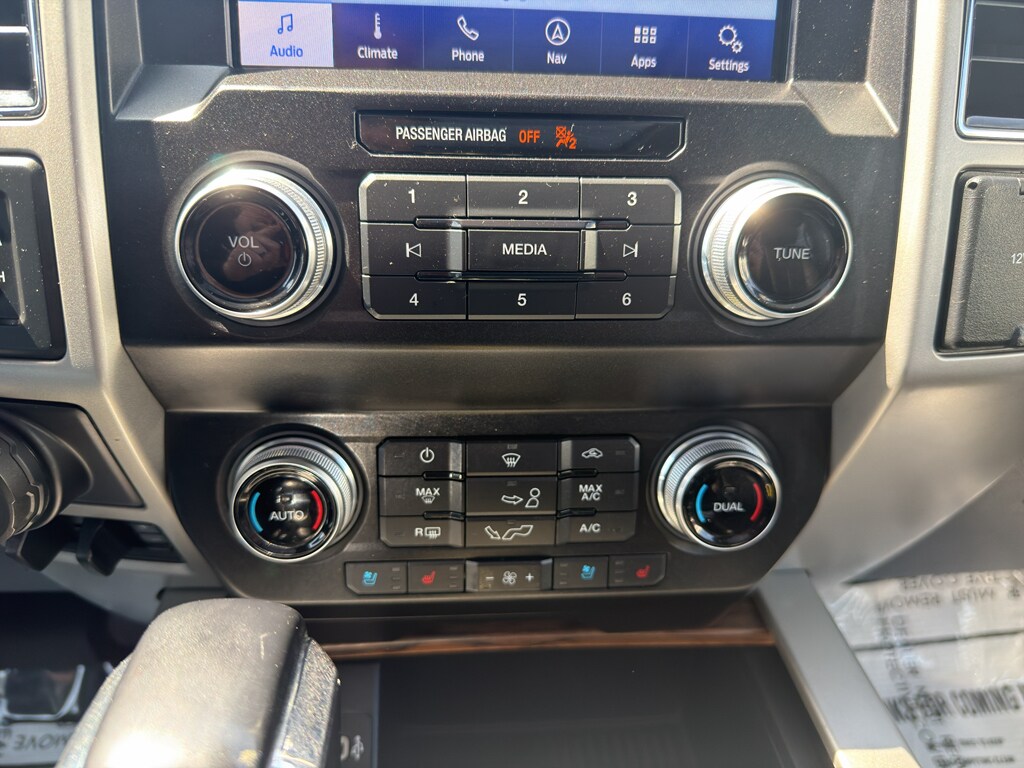2020 Ford F-150 Lariat - Photo 23