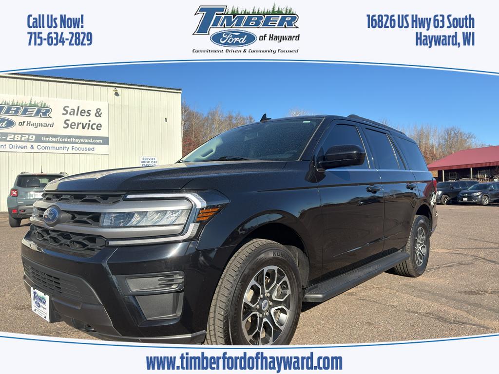 2022 Ford Expedition XLT's photo