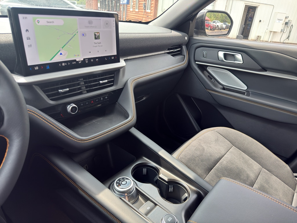 2026 Ford Explorer Tremor - Photo 14