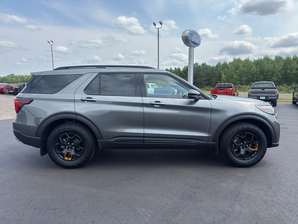 2026 Ford Explorer Tremor - Photo 4