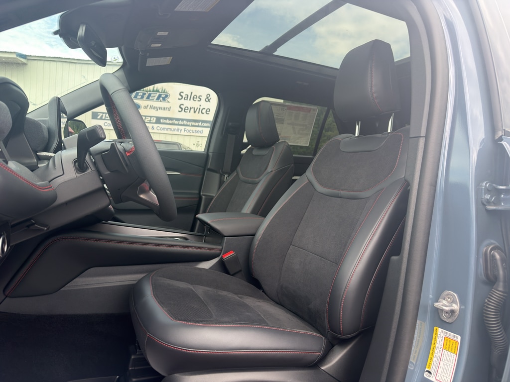 2026 Ford Explorer ST - Photo 11