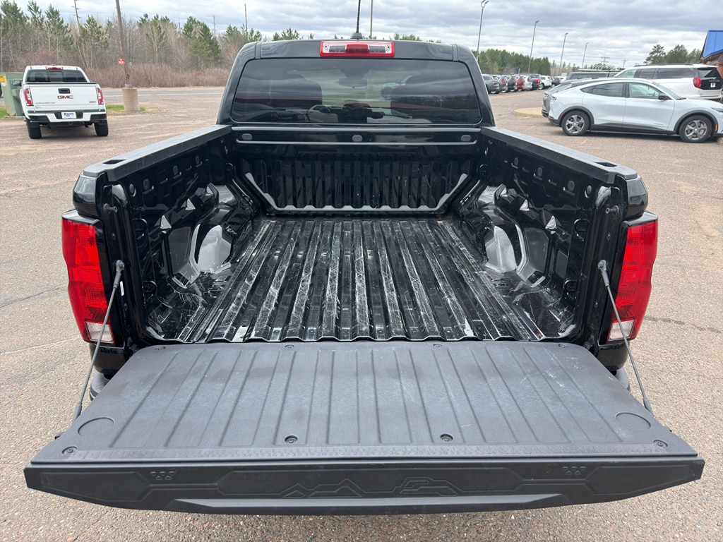 2024 Chevrolet Colorado Trail Boss - Photo 10