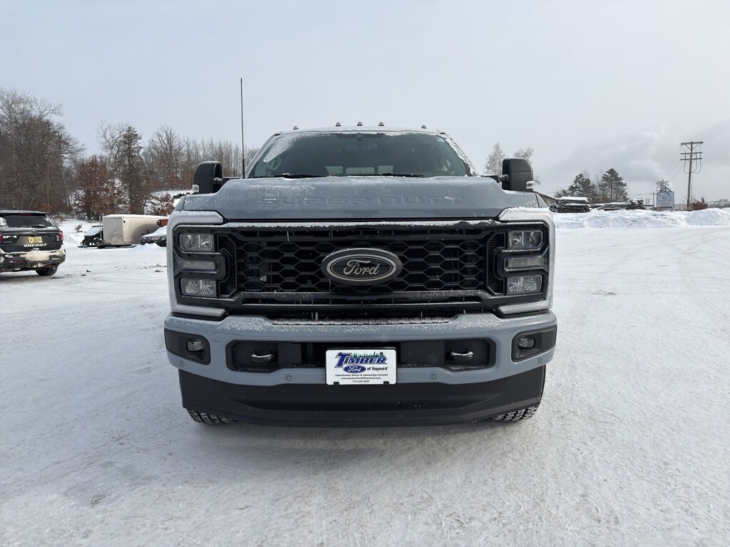 New 2025 Ford F-250 Lariat Crew Cab