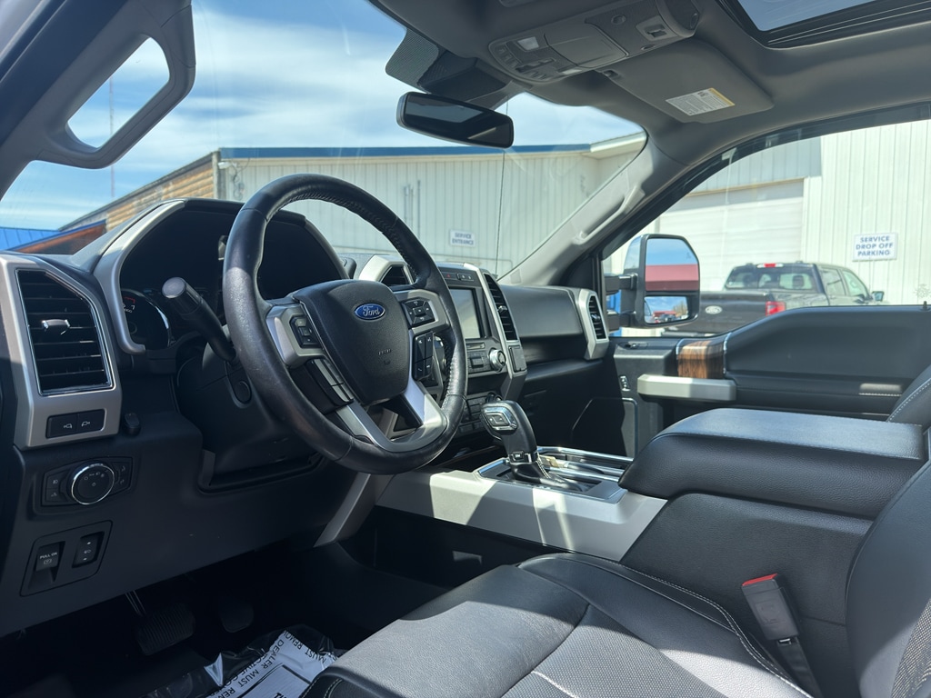 2020 Ford F-150 Lariat - Photo 16