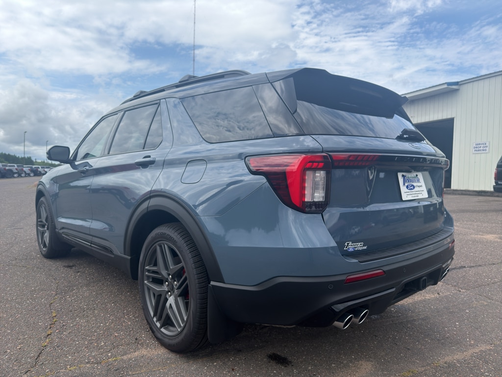 2026 Ford Explorer ST - Photo 7