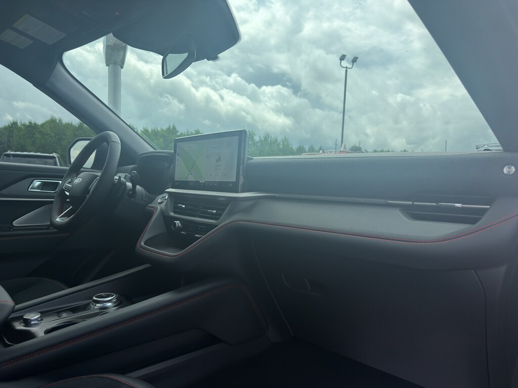 2026 Ford Explorer ST - Photo 18