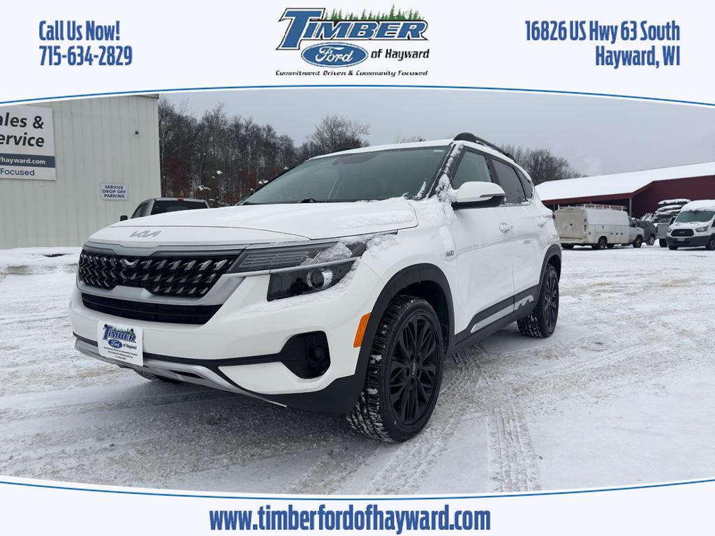 2022 Kia Seltos Nightfall's photo