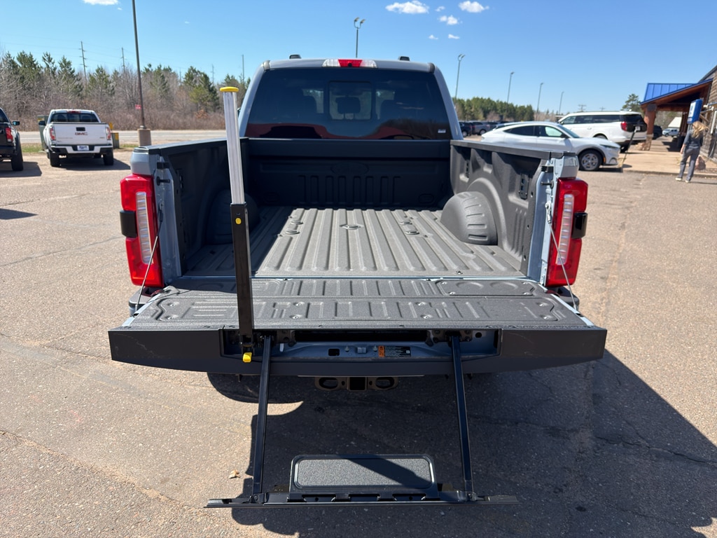 2025 Ford F-250 Super Duty Lariat - Photo 11