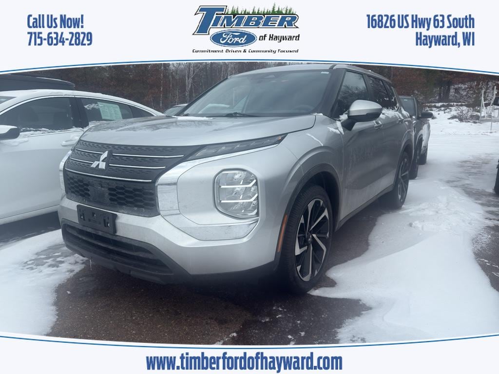 2022 Mitsubishi Outlander ES