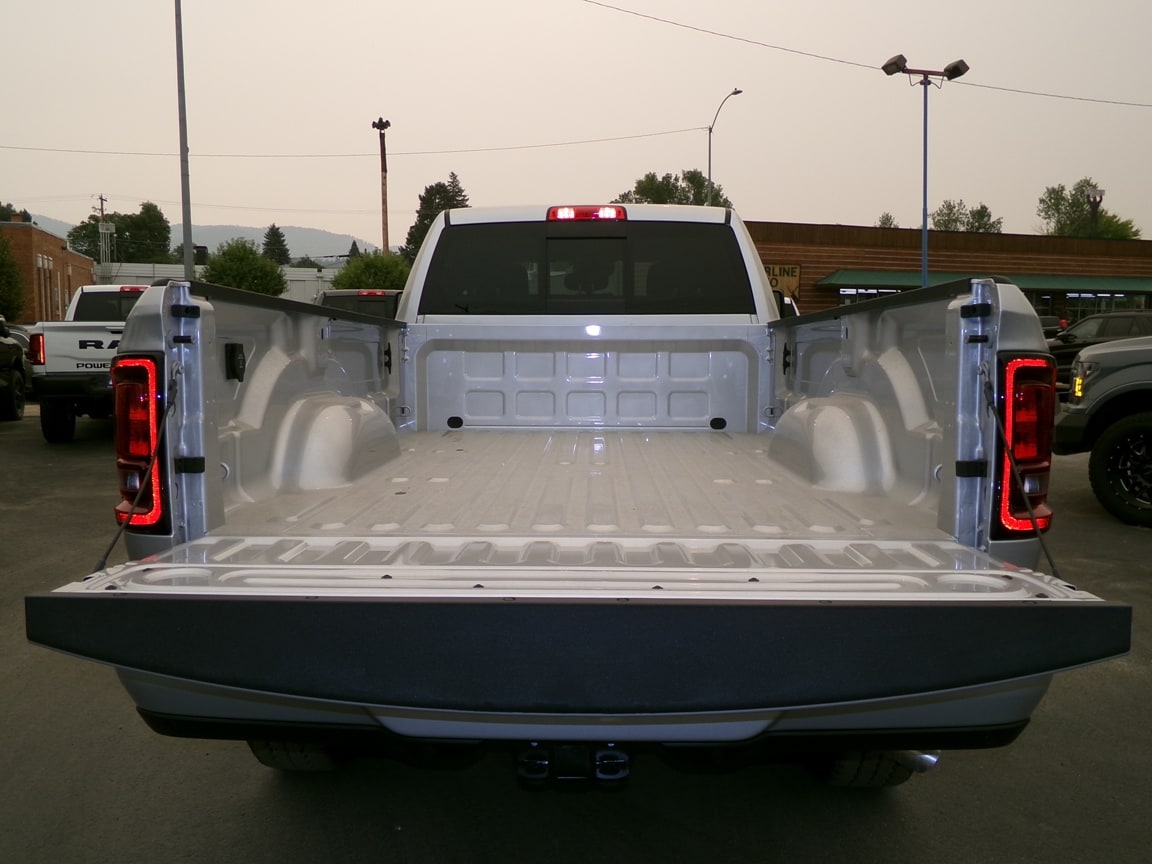 2026 RAM 2500 Tradesman/Black Express - Photo 12