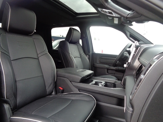 2025 RAM 2500 Rebel - Photo 16