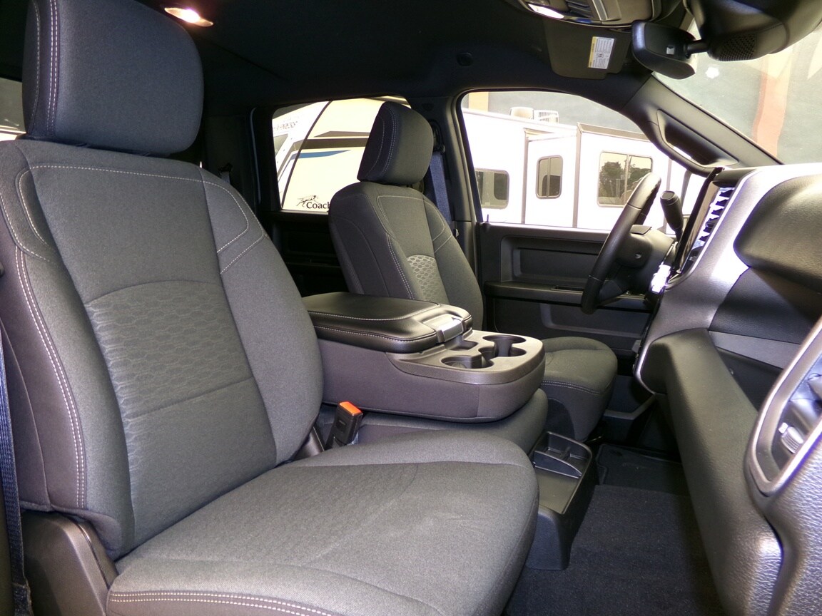 2026 RAM 2500 Tradesman/Black Express - Photo 17