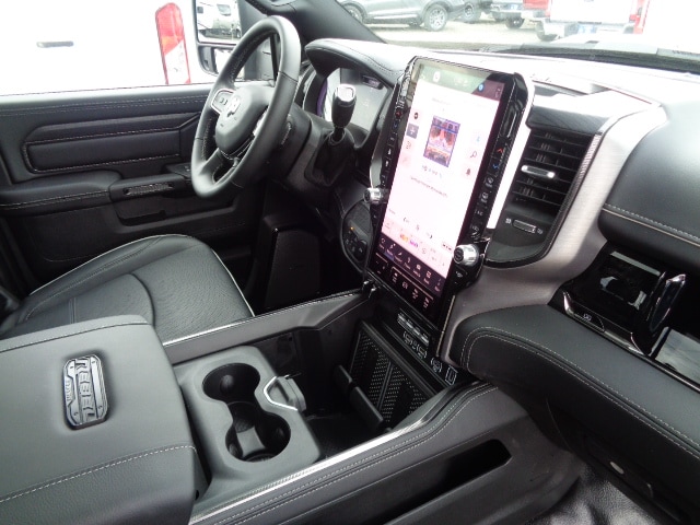 2025 RAM 2500 Rebel - Photo 19