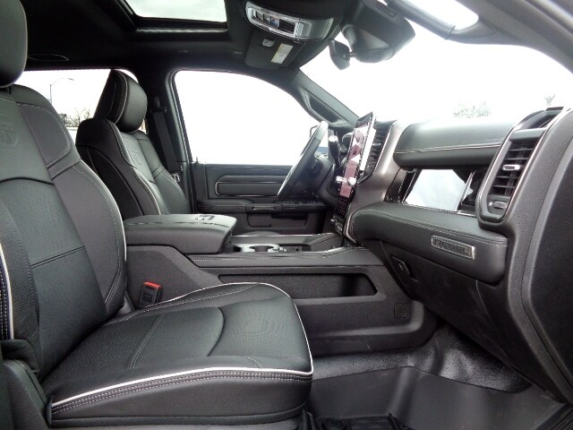 2025 RAM 2500 Rebel - Photo 15