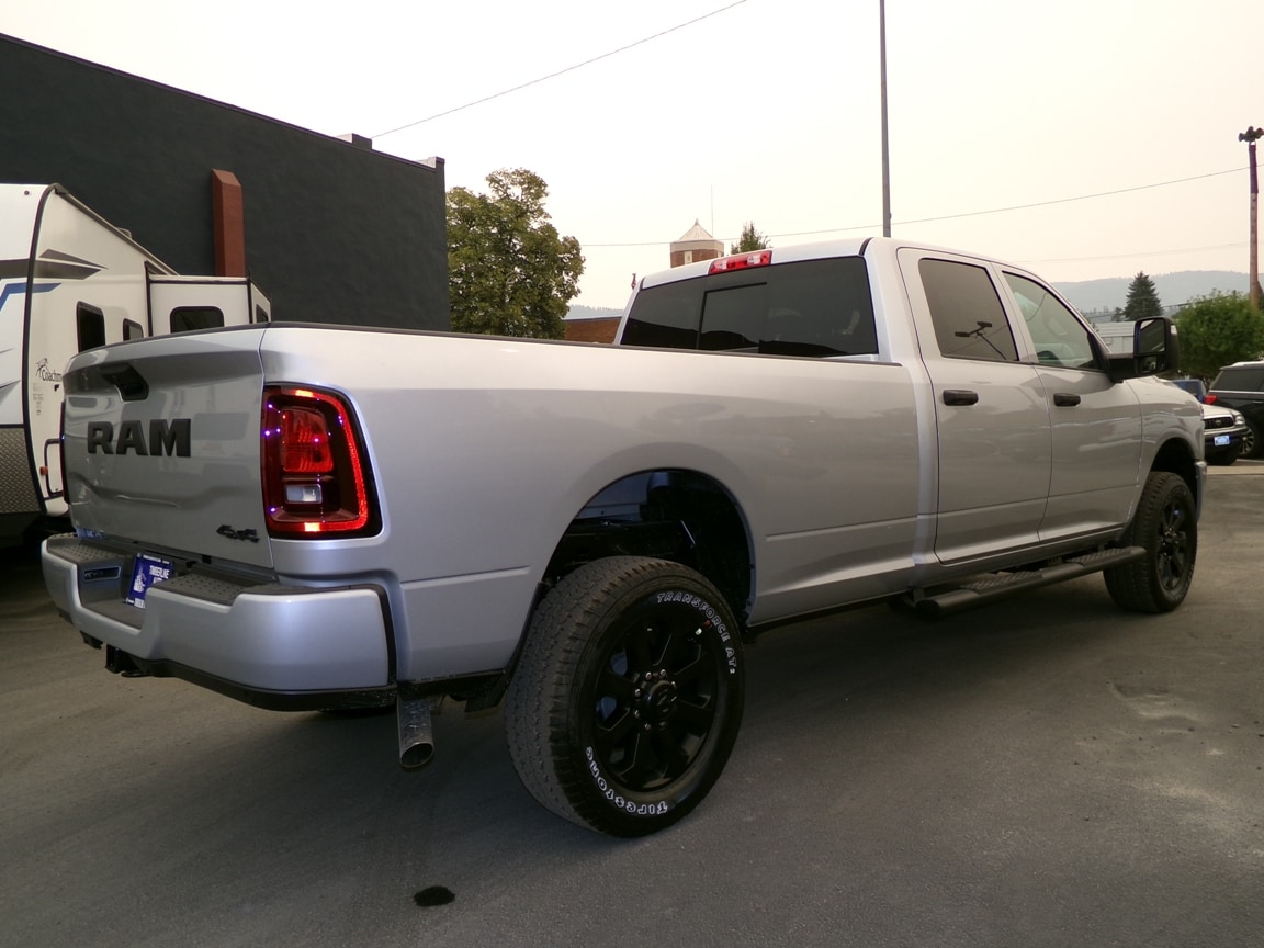 2026 RAM 2500 Tradesman/Black Express - Photo 9
