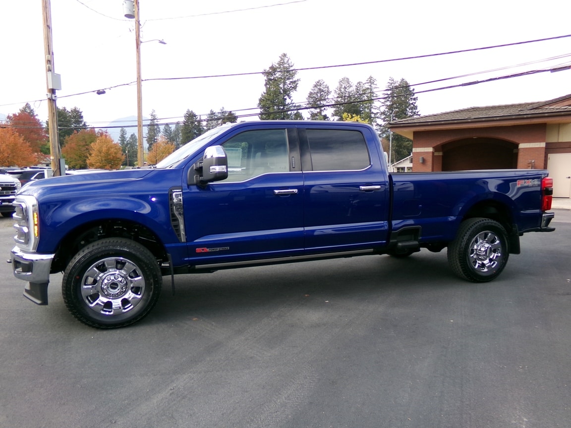 2026 Ford F-350 Super Duty Lariat's photo
