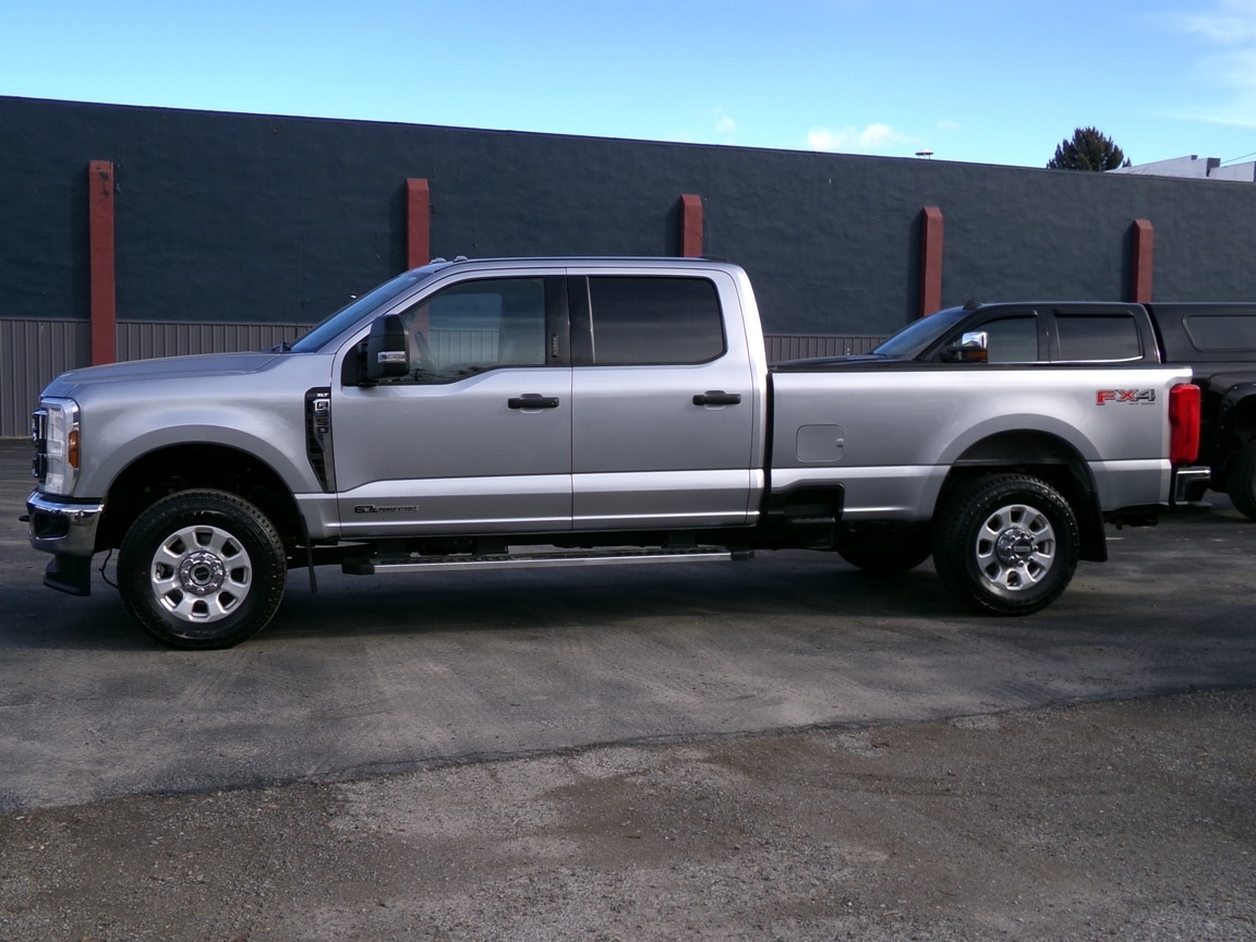 2024 Ford F-350 XLT 4x4 Crew Cab 8' Box SRW's photo