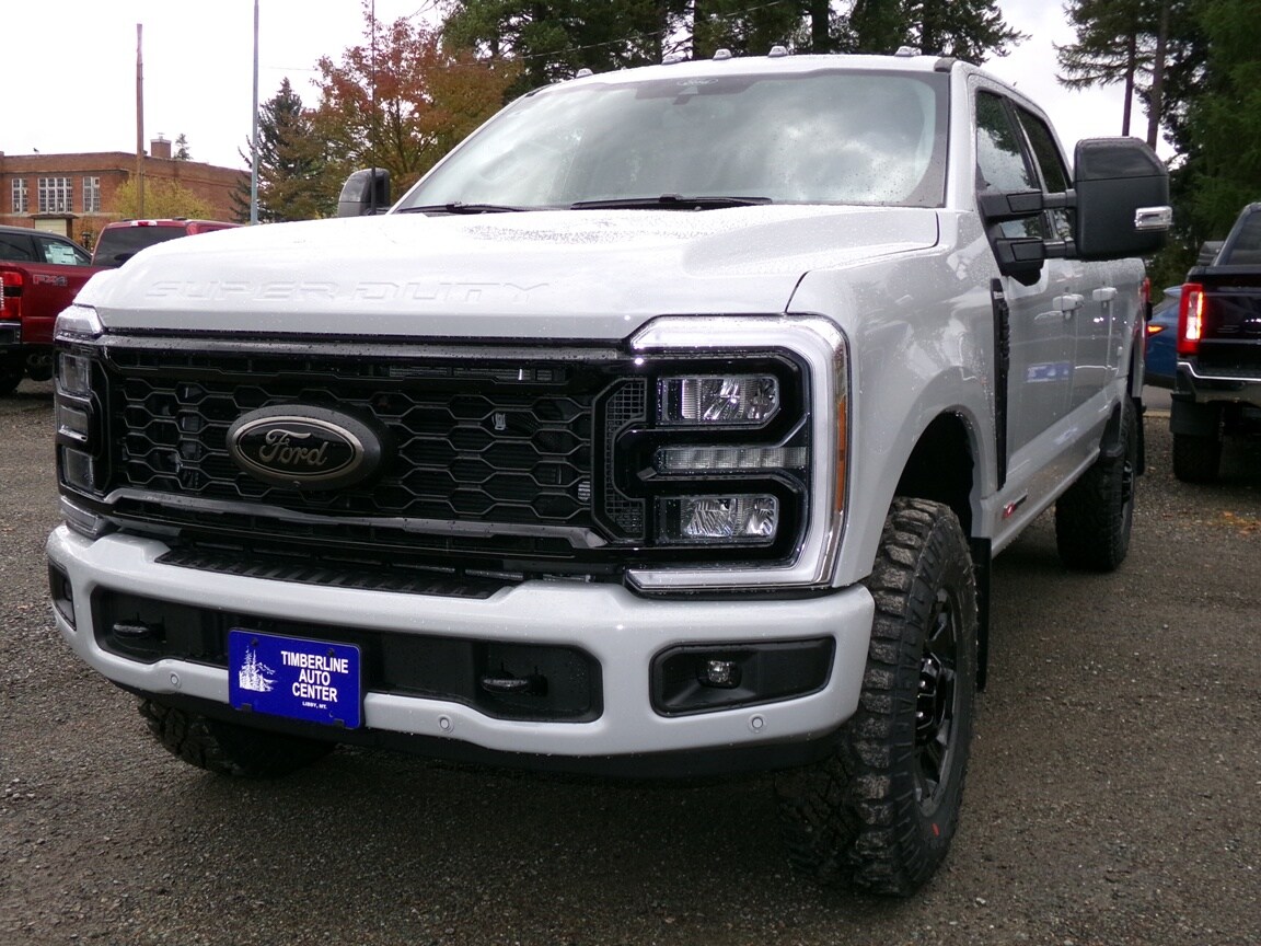 2026 Ford F-250 Lariat photo 4