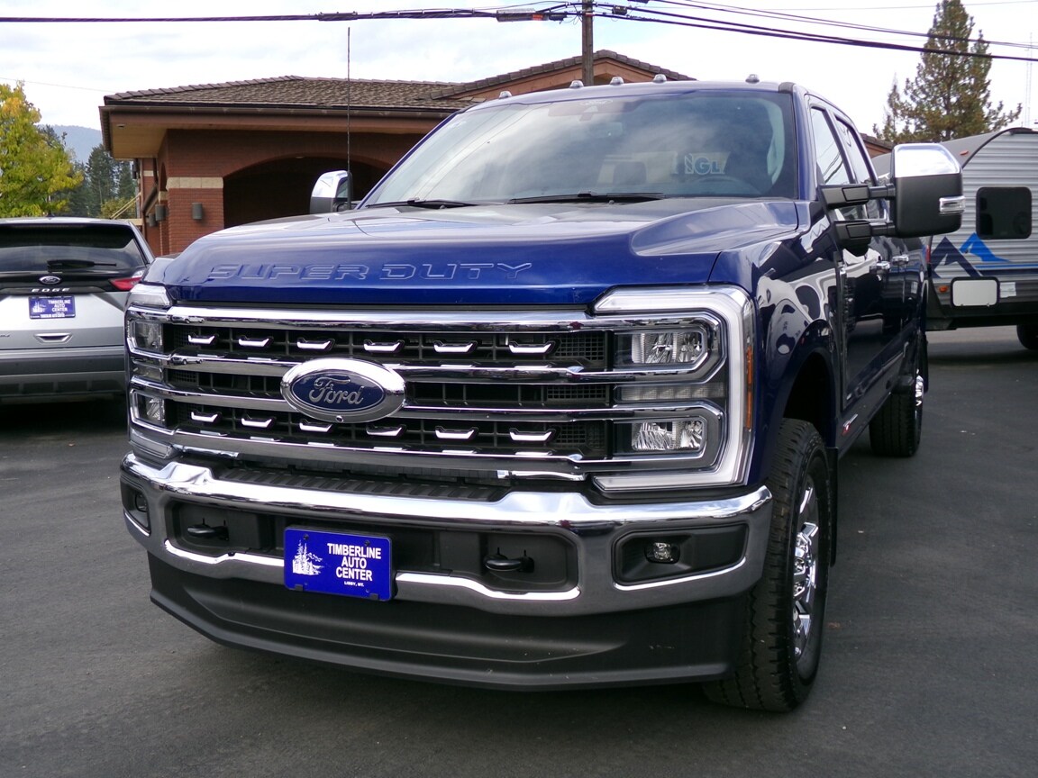 2026 Ford F-350 Lariat photo 3