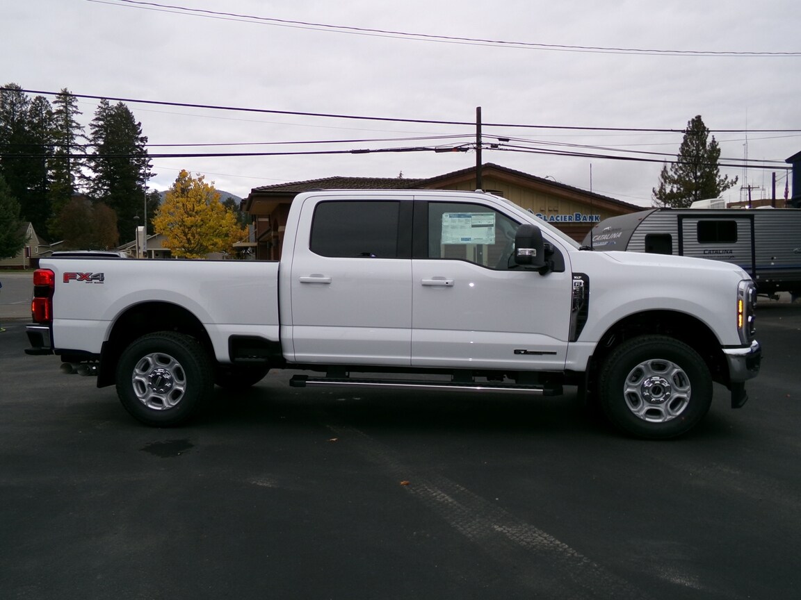 2026 Ford F-250 XLT photo 3