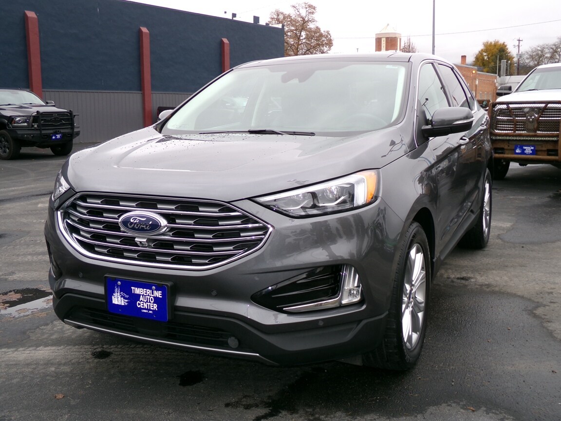 2022 Ford Edge Titanium photo 3