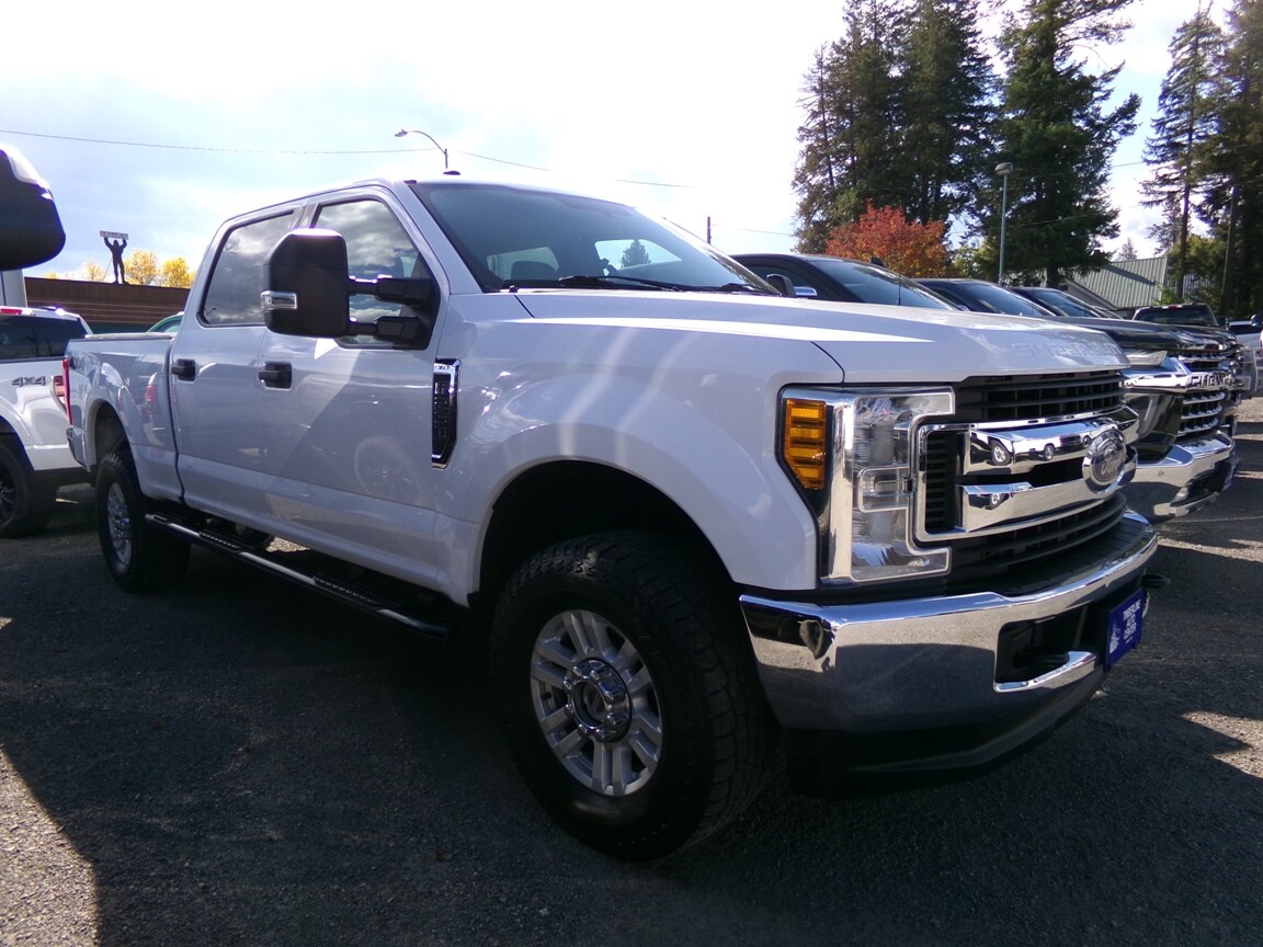 2017 Ford F-250 XLT photo 4