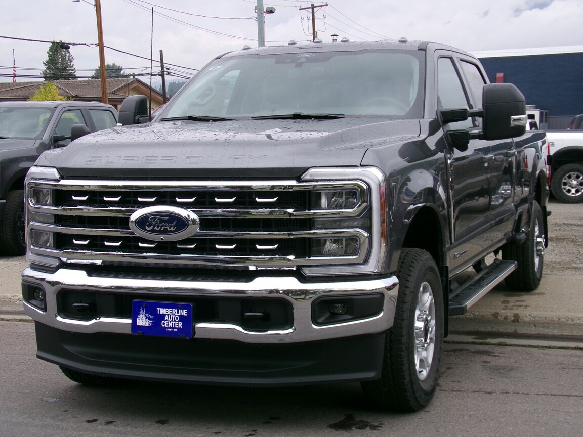 2026 Ford F-350 XLT photo 3