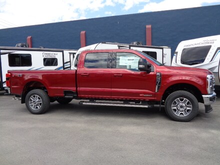 2025 Ford F-350 Super Duty Lariat Truck