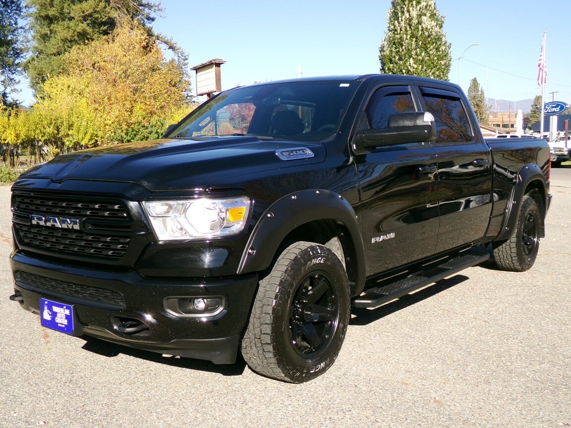 2024 Ram 1500 Big Horn SLT photo 2