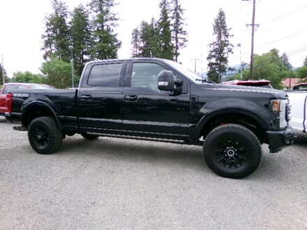 2022 Ford F-250 Super Duty Lariat Tremor Truck