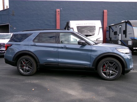 2025 Ford Explorer ST-Line SUV