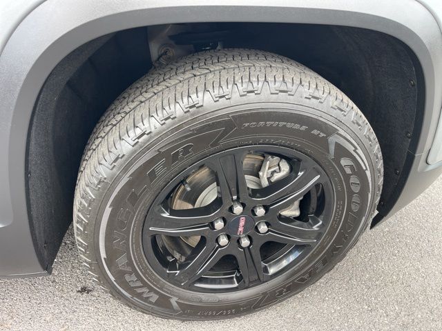 2023 GMC Acadia AT4 - Photo 6