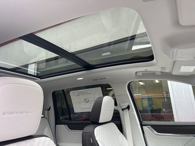 2026 GMC Acadia Denali - Photo 12