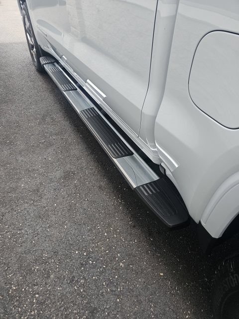 2026 GMC Sierra 1500 SLT - Photo 11